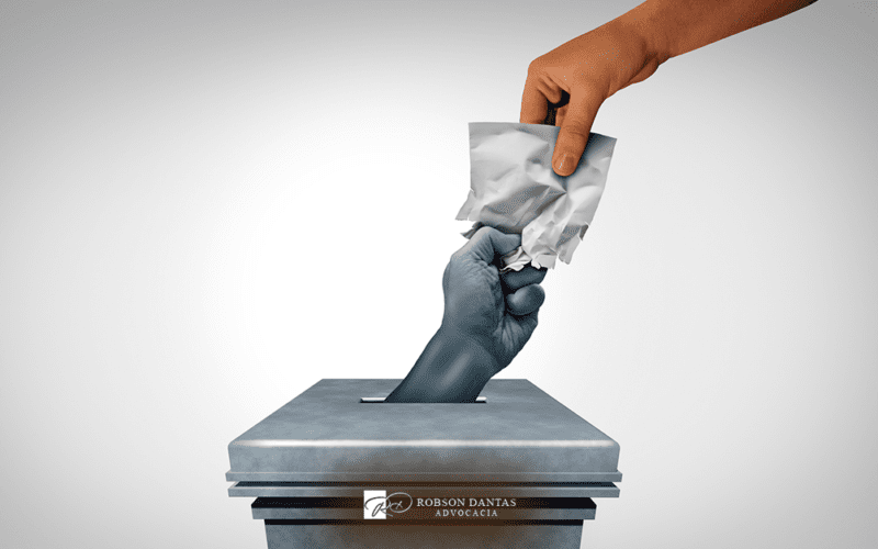 Fraude eleitoral: como identificar e denunciar Fraude eleitoral: como identificar e denunciar